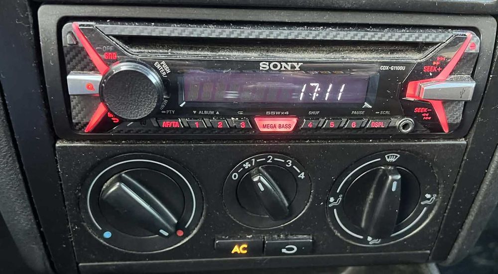 VW Golf IV 1.4 16v A/C Nacional