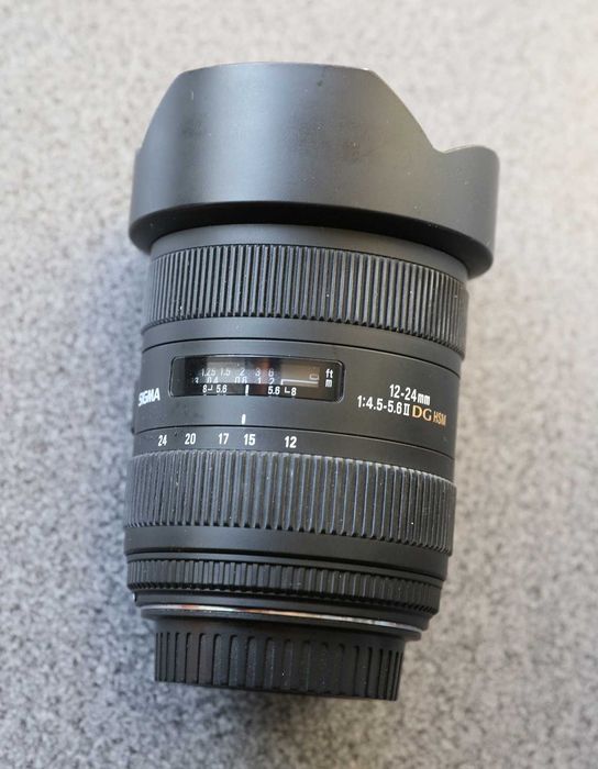 Sigma 12-24 4.5-5.6 II DG HSM  Canon