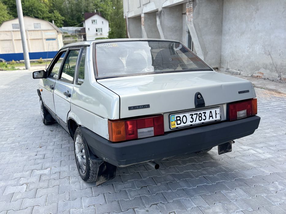 ВАЗ 21099.