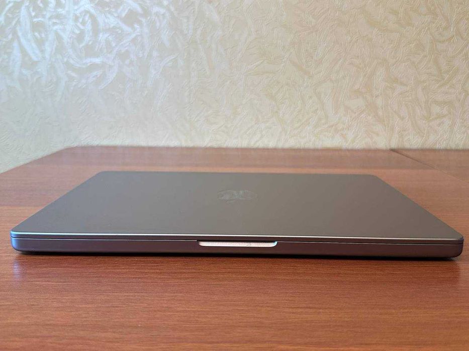 MacBook Pro 14 2021 16 512 m1 pro