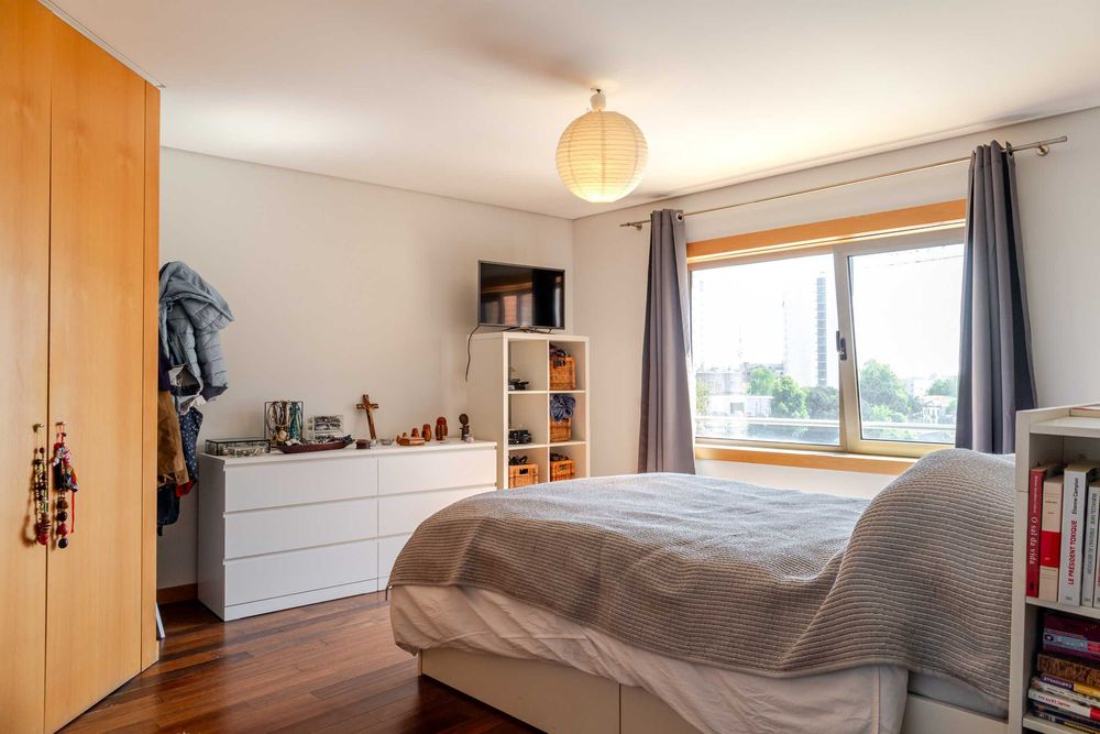 Apartamento T4 em localização privilegiada