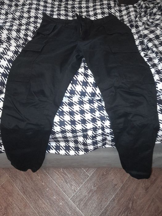 Штани H&M, чорні типу карго розмір 34/30