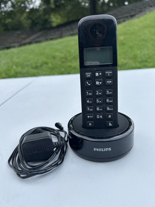 Telefon bezprzewodowy  PHILIPS D130