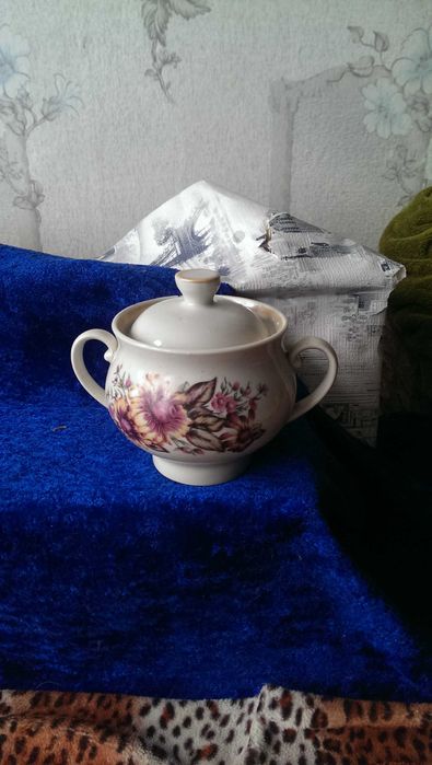 Старая Фарфоровая Винтажная сахарница СССР с клеймом