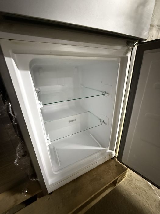 Холодильник indesit