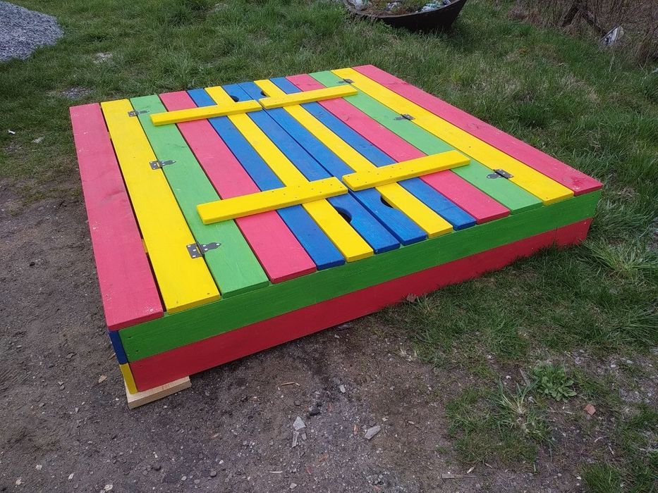 Пісочниця з кришкою - лавками, детская песочница !