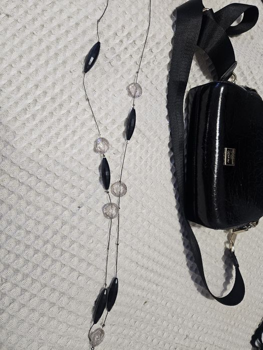 Piekne klasyczne korale  czarne