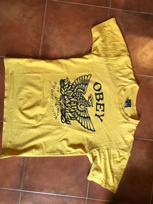 T-shirt OBEY Vintage Águia Amarela Propaganda L Shepard Fairey Eagle