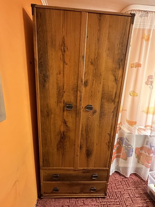 Книжкова полиця,поличка Bristol