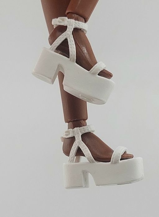 Buty dla lalki Barbie białe płaskie koturna