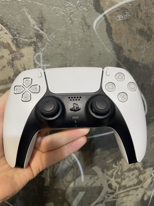 Продам Sony PlayStation 5 825 GB