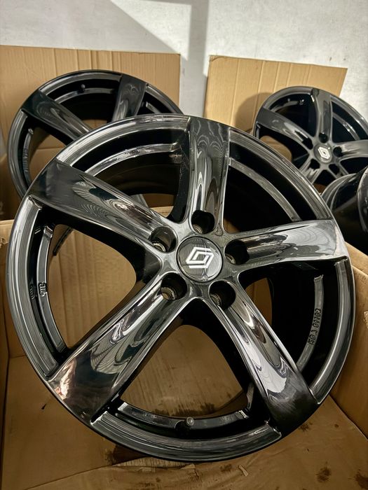 Alufelgi 5x114.3 17” Renault  Arkana Captur Megane Trafic Scenic Zoe