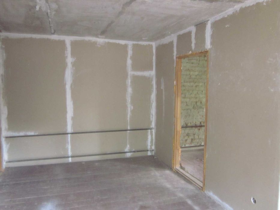 1-кімн.кв Кіровоградська обл., смт. Новгородка, вул. Дружби,118, кв. 7