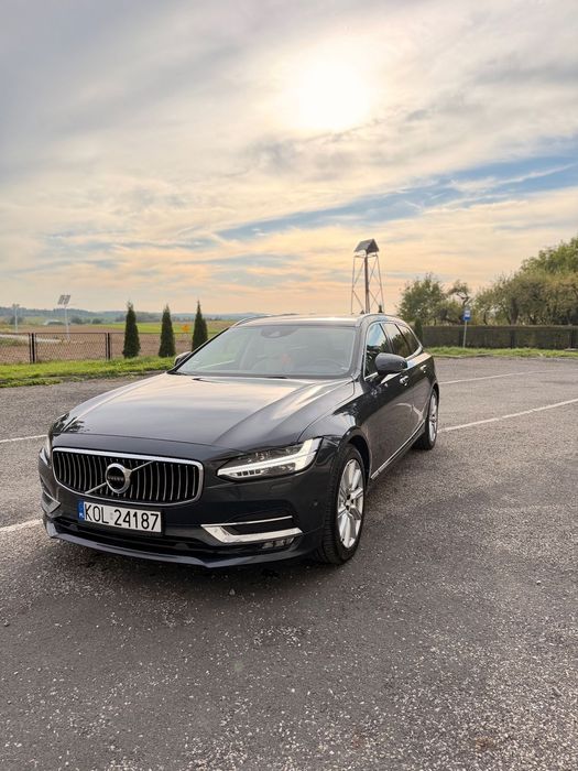 Volvo V90