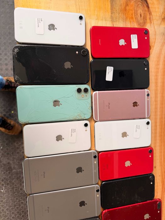 Lote Apple para Peças / Reparação – 54 iPhones + 26 iPads +iPods+Peças