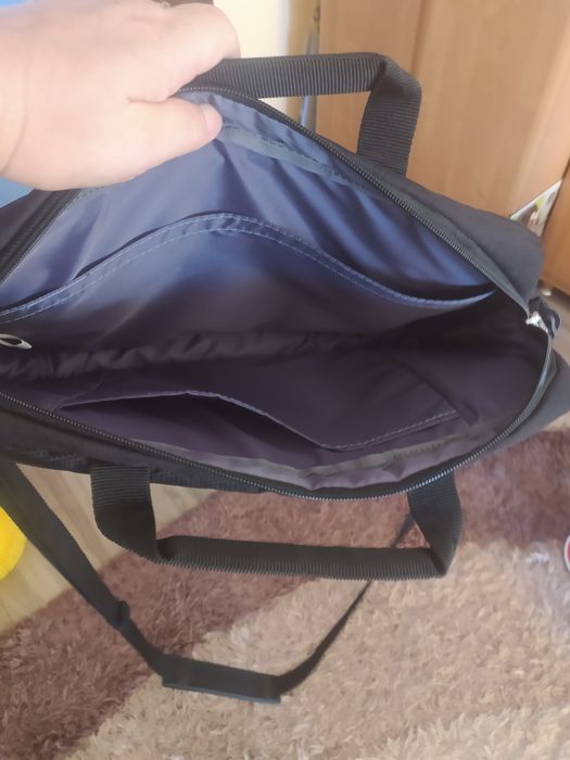 Torba na ramię do pracy na laptopa Case Logic