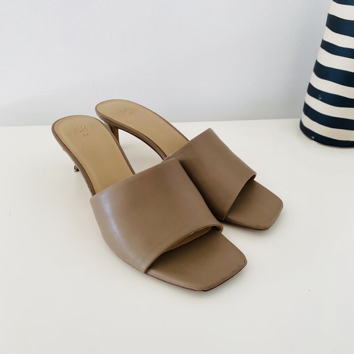 Sandálias H&M tam 38