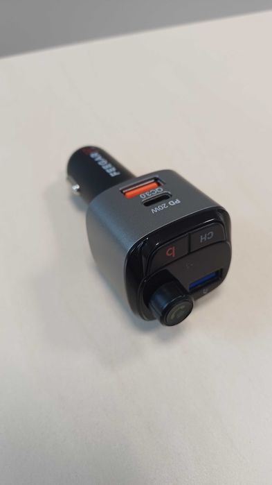 Transmiter FM Bluetooth Feegar Q100 Pro – Bluetooth 5.0 | QC 3.0 + USB-C PD | Stan bardzo dobry