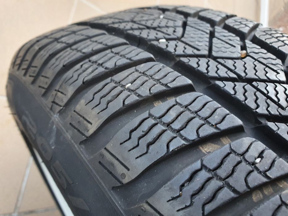 Felgi 17" BMW X1 F48 F49 5X112 ET42+ 205.60.17 PIRELLI 8mm