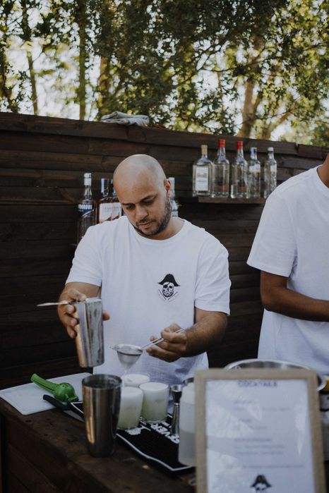 Bartenders para eventos (casamentos, festas privadas, etc..)