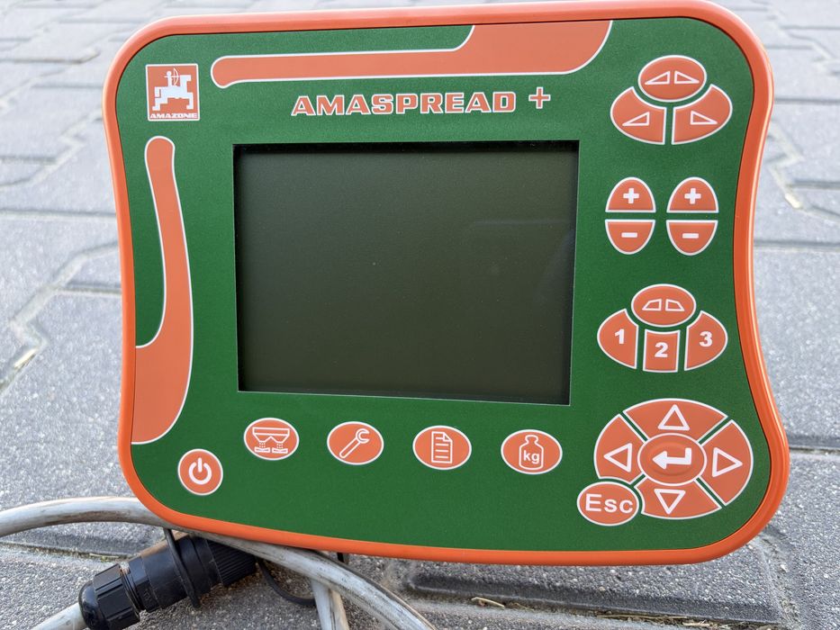 Rozsiewacz nawozów Amazone ZA-V 2700 Control