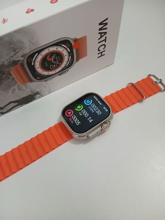 Smartwatch srebrny
