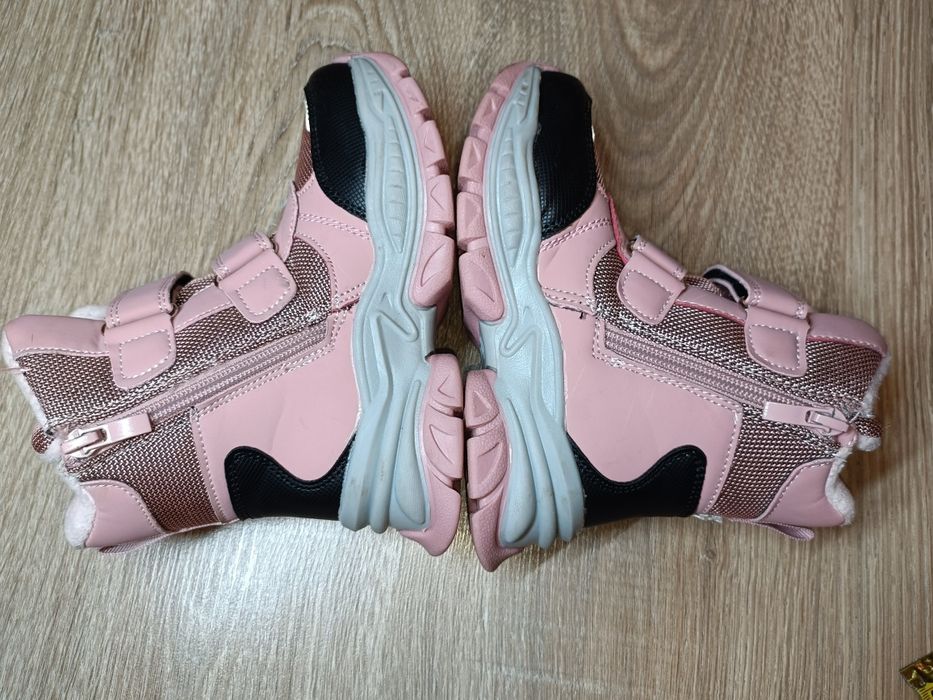 Взуття дитяче зимове