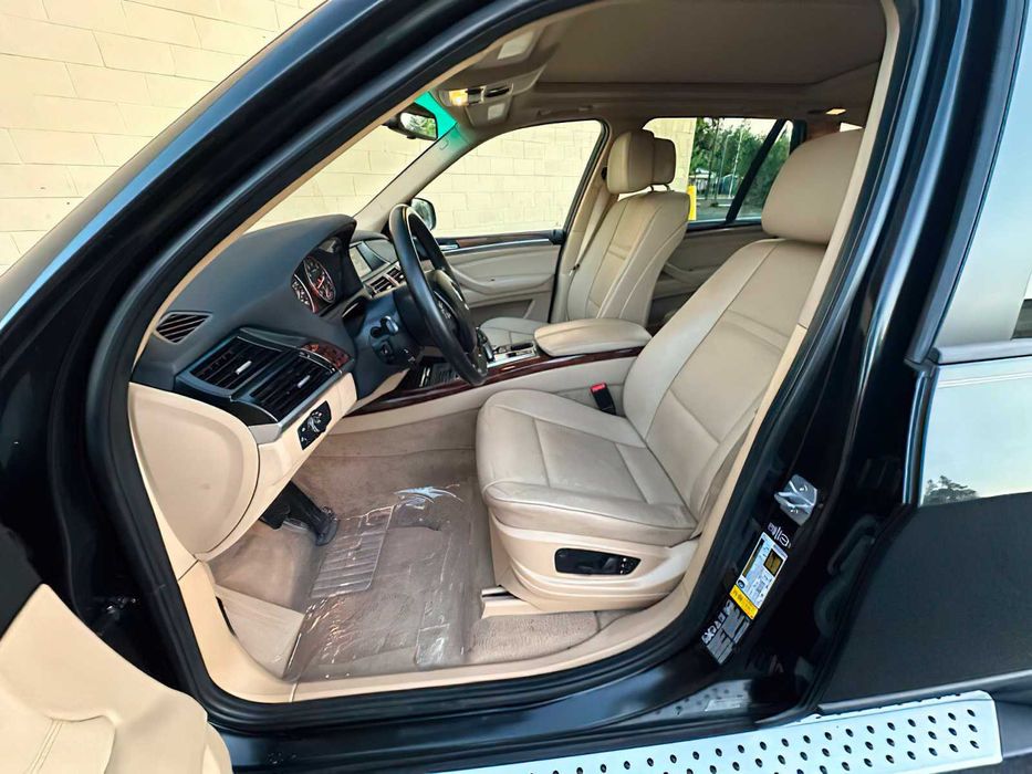 BMW X5 xDrive35i      2013