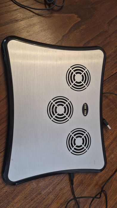 Base de Refrigeração para Portátil – 3 Ventoinhas + 4 USB