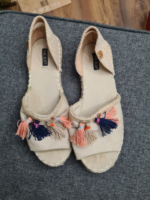 Letnie damskie buty plażowe 36