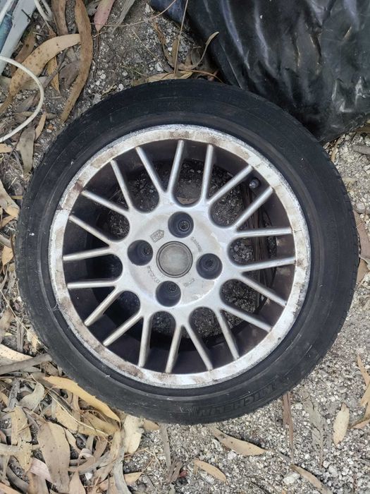 vendo 2 conjunto de jantes carro aluminio