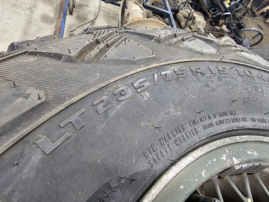 грязевые шины 235/75/15