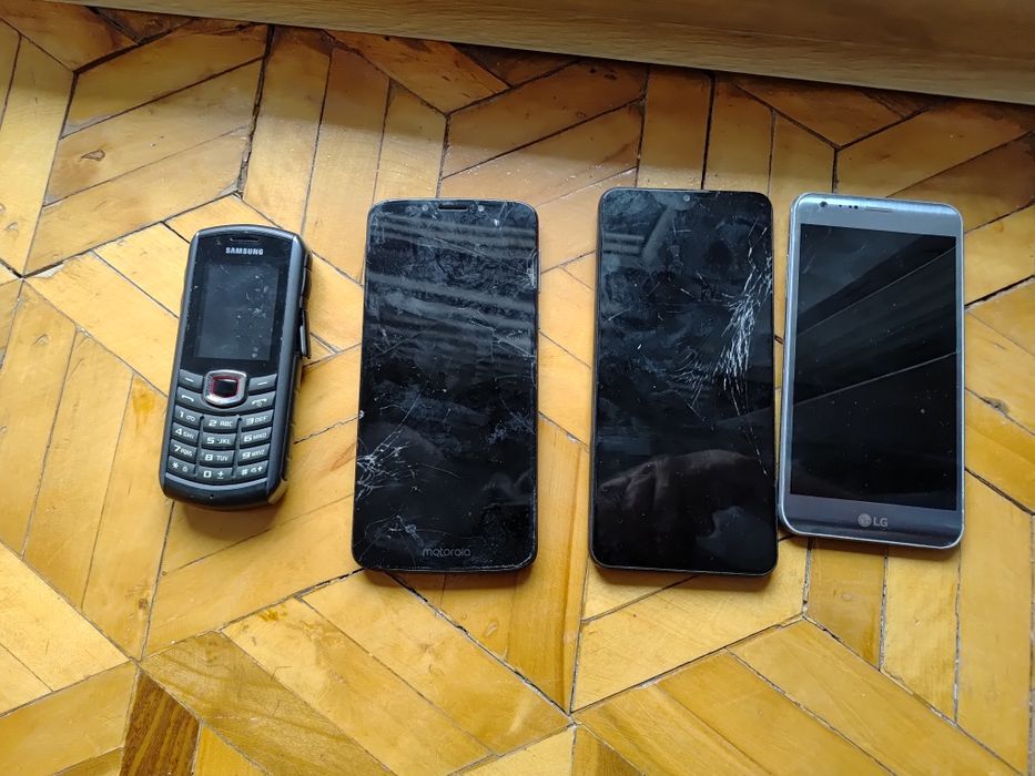 Sprzedam telefony (samsung galaxy A12,LG xcam,motorola E5 moto plus