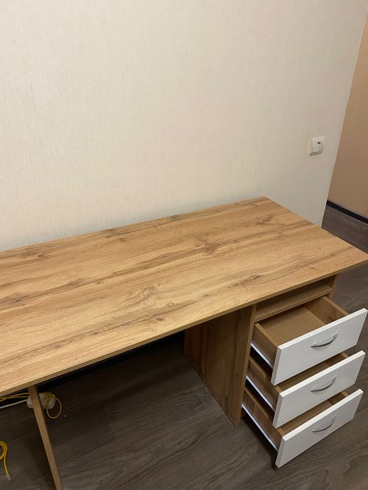 Стол письменный б/у