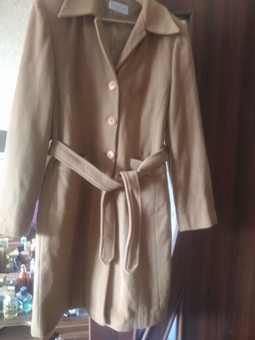 Продам пальто жіноче весна-осінь