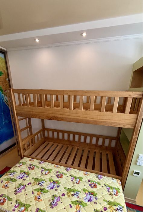 Двохповерхове ліжко