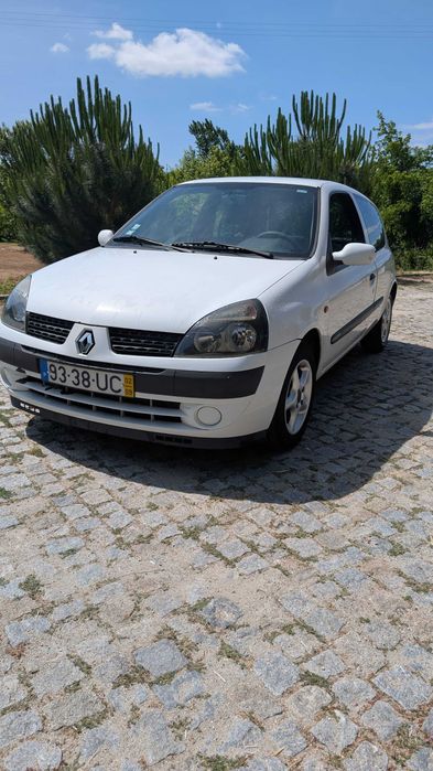 Renault Clio 1.5 dCi Comercial (2002) - Inspeção em dia