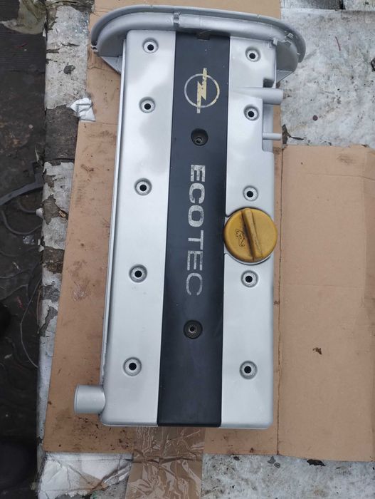 Клапанна кришка Опель вектра в