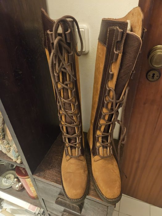 Botas de cano alto tam. 37