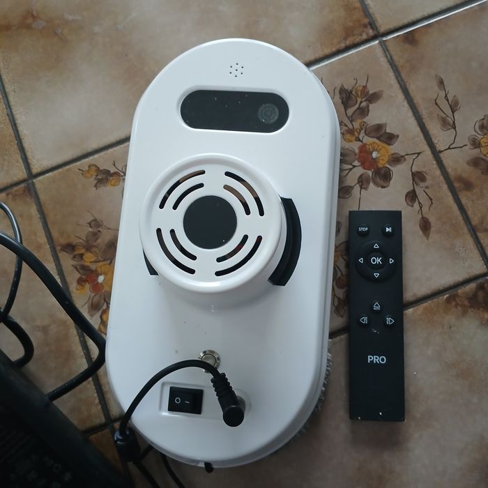 Robot do mycia okien