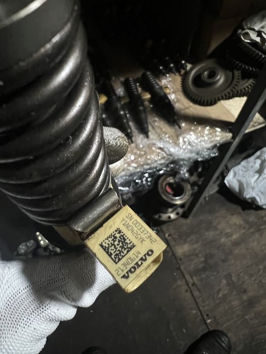 Форсунка DELPHI Б/у для VOLVO 21340614 КОМПЛЕКТ