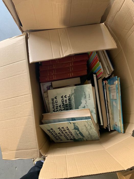 Livros de todos os tipos para venda