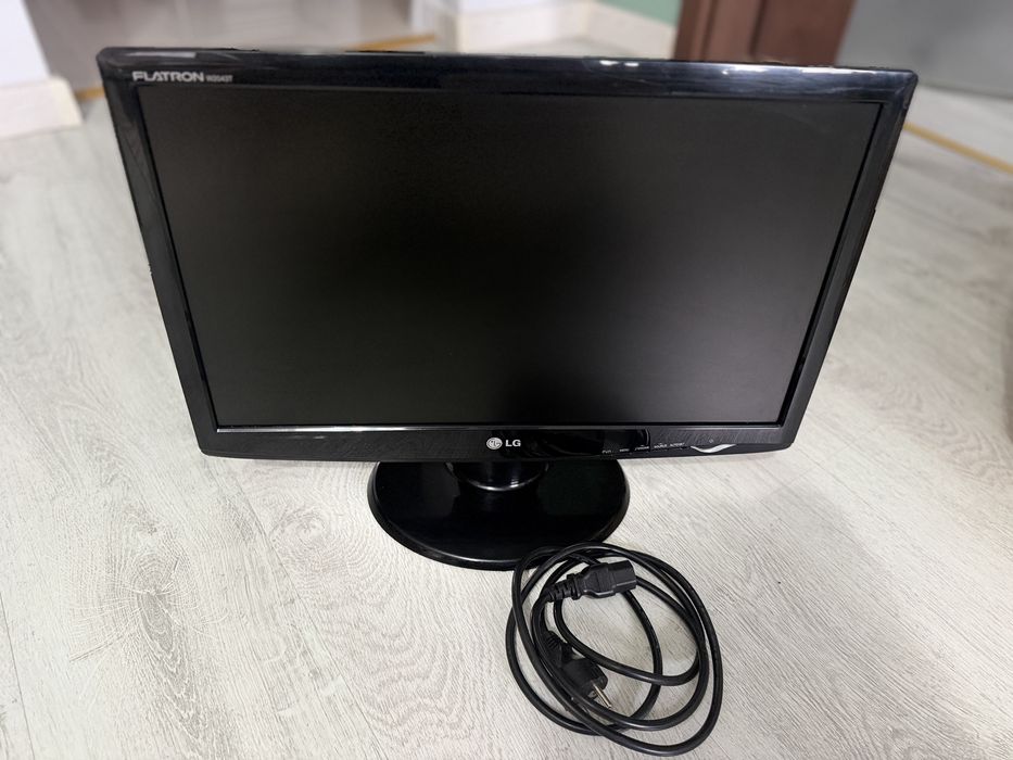 Monitor Flatron  LG W2043T-PF  D-SUB, DVI-D 16:9 1600x900