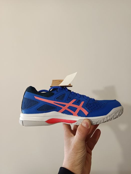 Buty sportowe Asics task 2