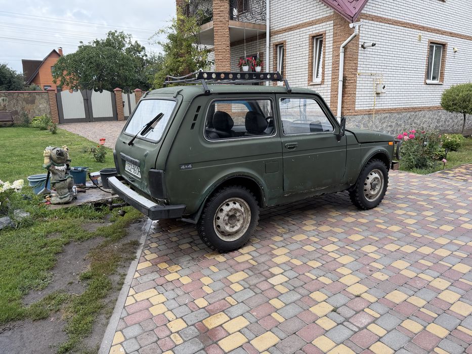 ваз 2122 нива бойовий танк