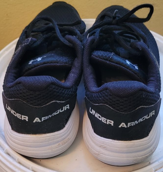 Tenis como novos.