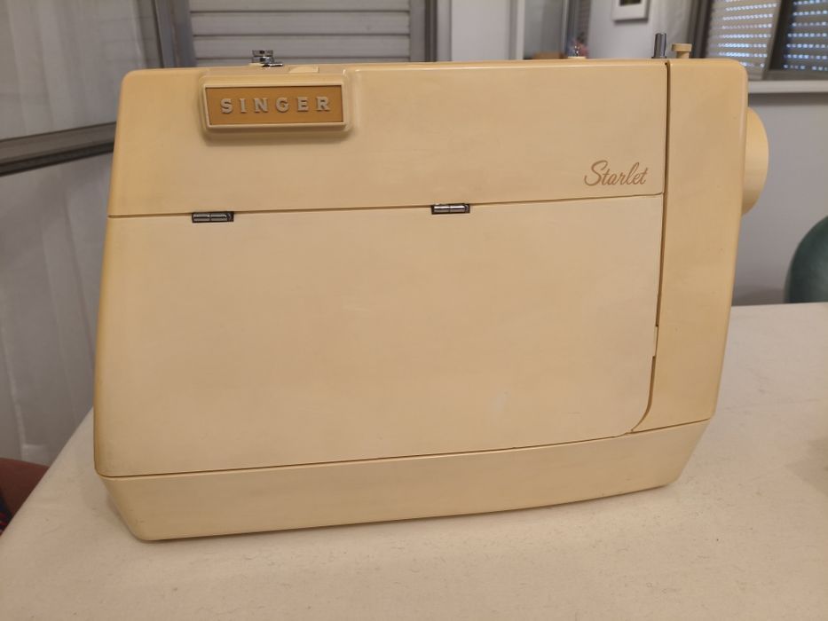 Singer Starlet 354 dos anos 70 FUNCIONAL