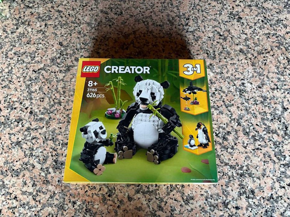 LEGO Creator 3 em 1 — Pandas e Papagaio — 31165 + 31136
