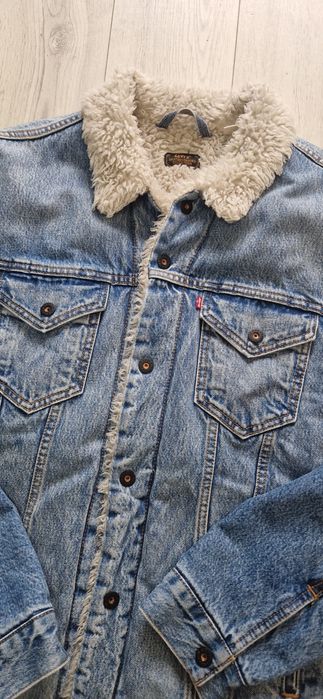 Levis M.         .