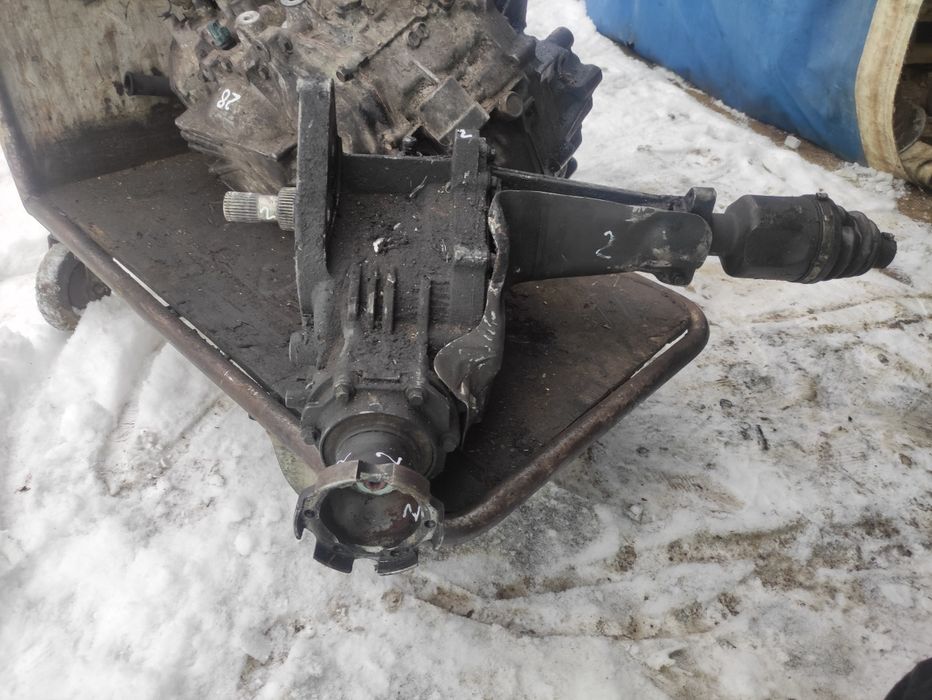 Роздатка АКПП Chevrolet Captiva 1 2.0vcdi 24240427 редуктор каптіва